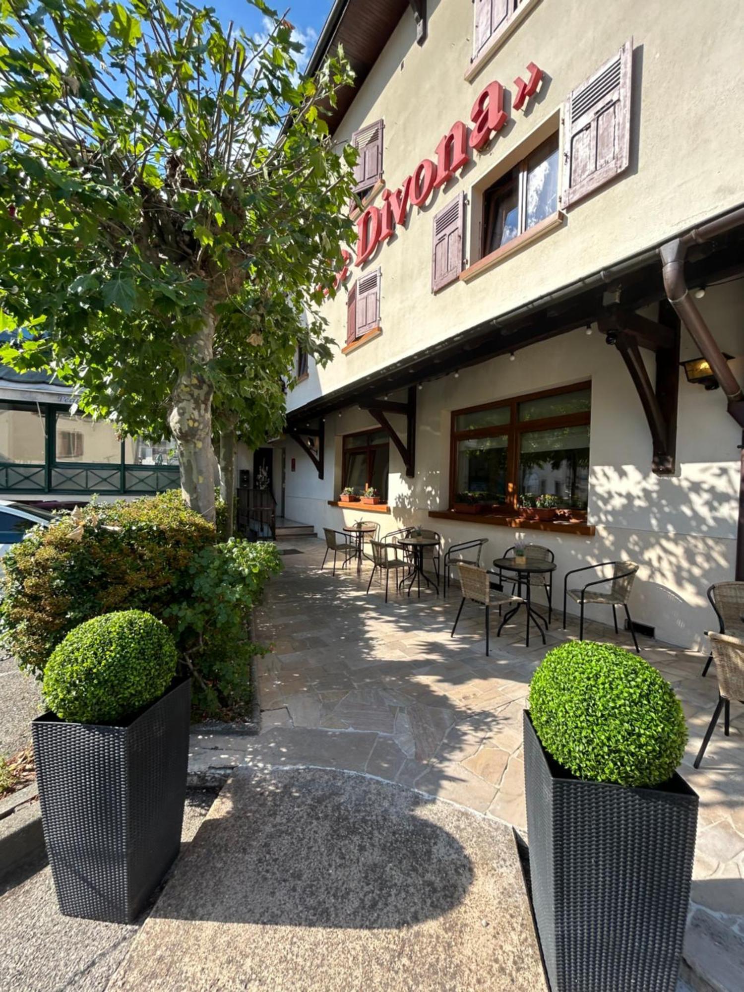 Hotel Le Divona "Au Coeur De Divonne" Exterior photo